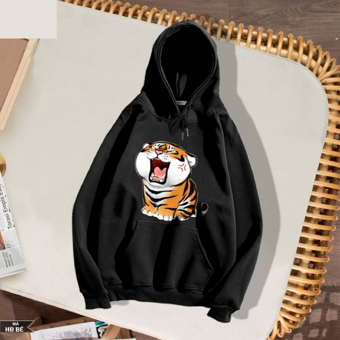 Mẫu áo Hoodie lớp màu đen dày dặn in hình hổ gầm